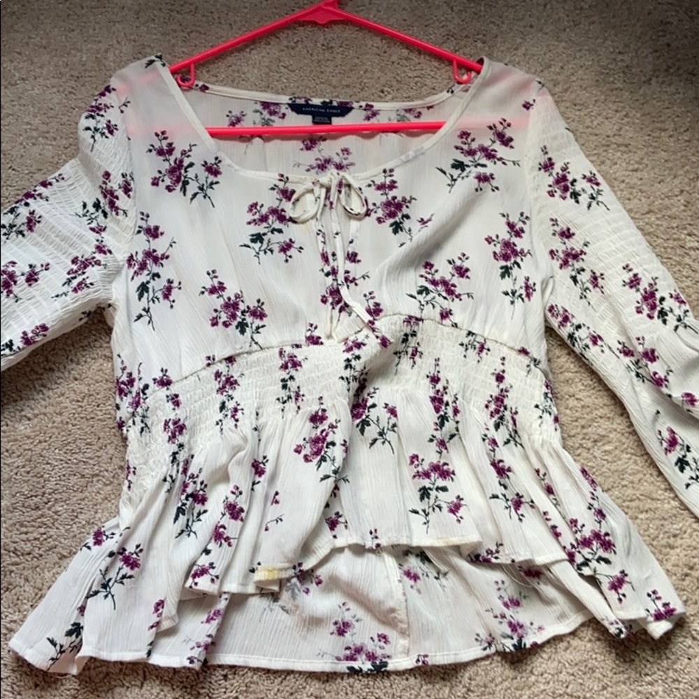 American Eagle beautiful flower blouse